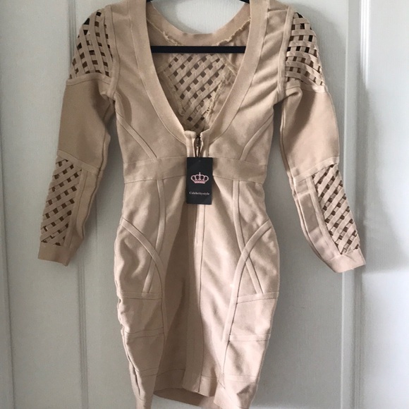 Dress - Picture 2 of 3